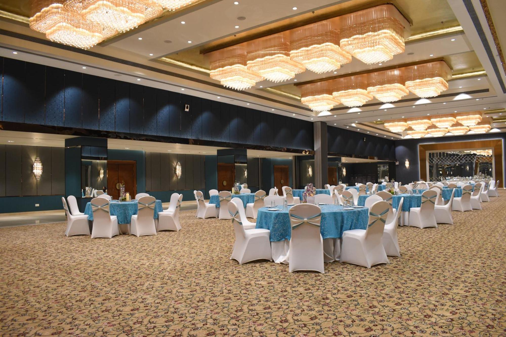 The Maple Hotel Bhopal Exterior foto