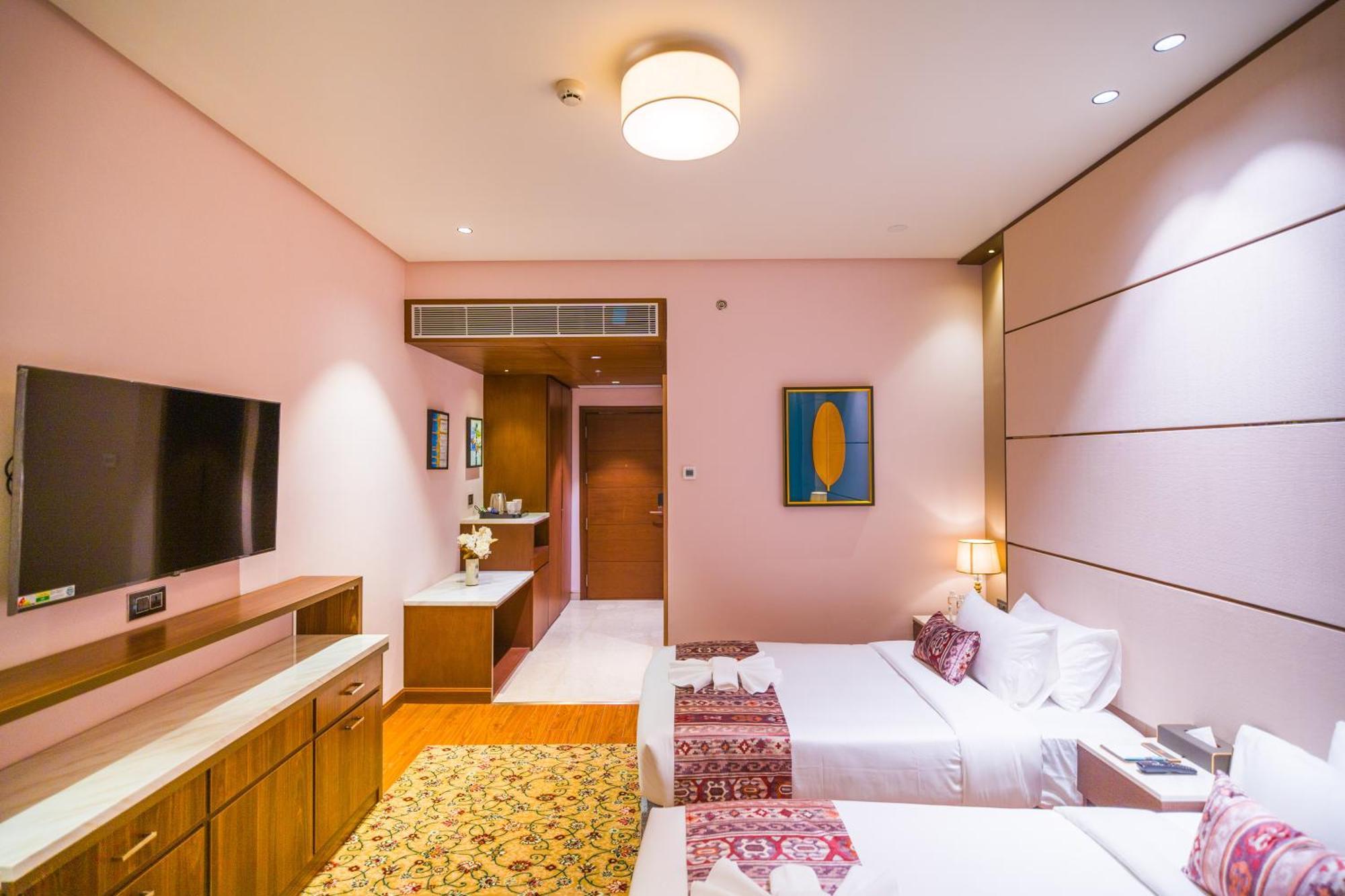 The Maple Hotel Bhopal Exterior foto
